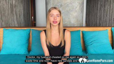 Girl fucks her therapist on the couch - hotmovs.com