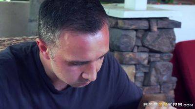 Over Easy With Lana Rhoades, Keiran Lee - Brazzers - hotmovs.com