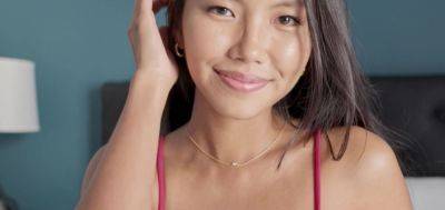 Petite Asian teen exposed sexy body - inxxx.com