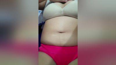 Girl Masturbating - desi-porntube.com - India