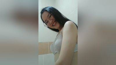 Asian Milf - Look My Pussy - desi-porntube.com - India