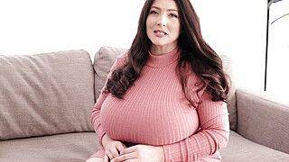 D.Avarice Show Off Her Massive Boobs - ah-me.com