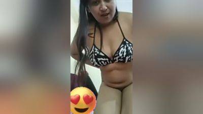 Today Exclusive-sexy Bhabhi Shows Her Boobs And Pussy 2 - desi-porntube.com - India