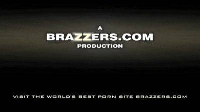 Afternoon Peep Show With Chris Strokes, Jenaveve Jolie - Brazzers - hotmovs.com