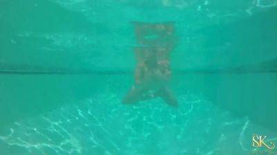 Sahara Knite And Karlie Simon In Lesbian Waterbabies - hotmovs.com