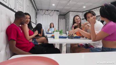 Liz Jordan - Roxie Sinner - Liz Jordan, Roxie Sinner, Gal Ritchie - Honk If Youre Horny - videomanysex.com - Jordan