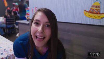 Cici Shellz - Mex Restaurant - videomanysex.com