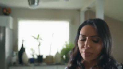 Xander Corvus - Lela Star And Xander Corvus In Old Removed Tights And Suggested The Corvus To Slip The Stem Between H - hotmovs.com