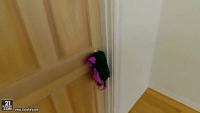 Mia Malkova - Mia Malkova - Miss Flexible - hotmovs.com