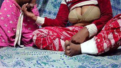 Valentine S Day - Indian Stepmom And Stepdad Sex Xnxx In The Jungle - desi-porntube.com - India