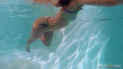 Intrud-Her With Steve Holmes, Aubree Valentine - Brazzers - hotmovs.com