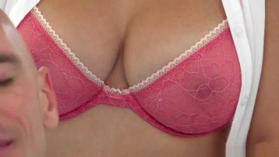 Seductive Busty Gf Pussyfucked And Facialized - hotmovs.com