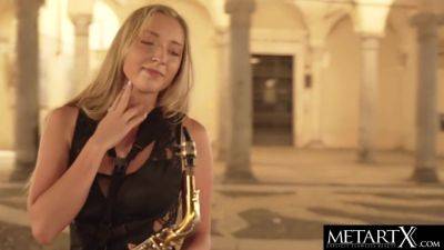 Watch Sassy Blonde Play The Saxophone Before She Masturbates - hotmovs.com