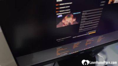 Cutie sucking me off like a slut - hotmovs.com