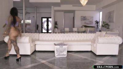 Stepmommys futa dick is bigger than mine - hotmovs.com