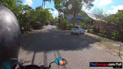 Monkey business with big ass Thai girlfriend who enjoys sex after - hotmovs.com - Thailand