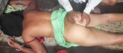 Stepmothers Stepbrother Massages Her Feet For Back Pain - desi-porntube.com - India