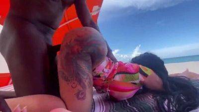 Louie Smalls - Big Ass Ebony Babes Take It Outside - porntry.com