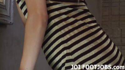 I Think Your Footjob Fantasy Is Really Hot - hotmovs.com