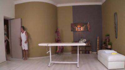 Quick Massage And Fuck - hotmovs.com