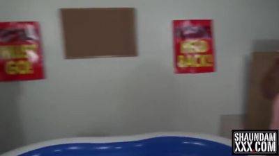 Big Business - hotmovs.com