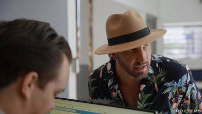 Step Family Summer Vacation: Part 3 With Cherie Deville, Scarlit Scandal, Max Fills - Brazzers - hotmovs.com