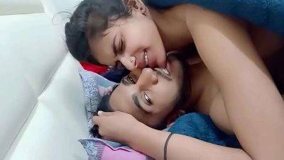Indian Bhabhi Tannubhabhi Enjoys Loud Moaning Sex with Ex - porntry.com - India