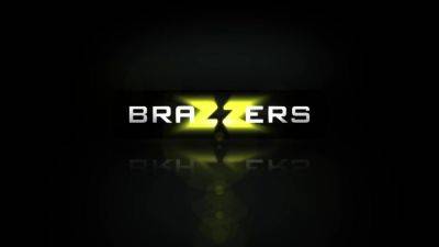 Centerfold Me Over With Manuel Ferrara, Amber Lynn - Brazzers - hotmovs.com