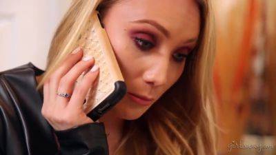 Aj Applegate Cadence Lux In Hottest Adult Movie Ever Seen - hotmovs.com