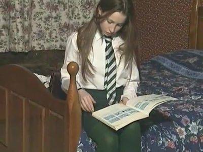 Fabulous Adult Clip Vintage Unbelievable Watch Show - hotmovs.com - Britain