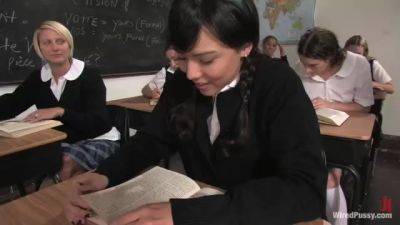 The New Girl - Kink - hotmovs.com