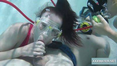 Marcie Blow Huge Cock In The Pool - Minnie Manga - upornia.com