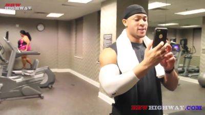 Bianca Jewelz - Bianca Jewelz Gets Stretched Out With Anastasia Rose - hotmovs.com