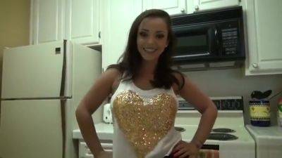 Liza Del Sierra - Divine Brunette Undergraduate In Amazing Face Cumshot Video - hotmovs.com