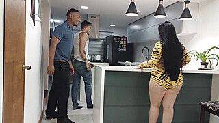 I fuck my best friend's wife while he cooks for me - ah-me.com