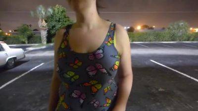 Nerdy White Slut Loves Sucking & Fucking Big Black Cock Bbc Outside Hotel - hotmovs.com - Italy