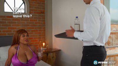 Mia Thonson's juicy curves get oiled up & dicked down by the room service waiter - sexu.com