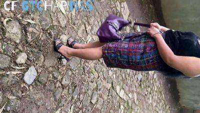 Guatemalan Beauty on the Street - porntry.com