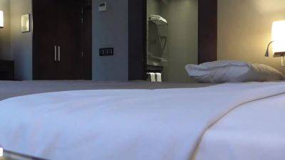 Robin Reid And Lily Veroni - A Hotel Room. Creampie - hotmovs.com - Italy