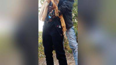 Guy Friend Ke Sath Jangle Me Romans - desi-porntube.com - India