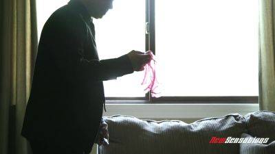 Ashlee Mae gets her small tits and blonde hair cut for a hardcore fuck - sexu.com