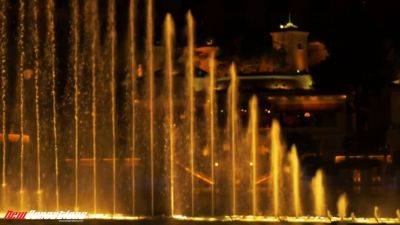 Mackenzie Mace fucks her man's fat cock at the club with her small tits bouncing - sexu.com