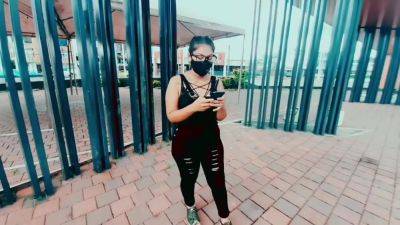 Sexo Por Dinero. Le Doy Dinero A Para Que Me Chupe Mi Polla - hotmovs.com