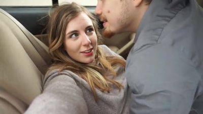 The Chick In The Pose Of Cancer In The Car Put The Pussy For Vaginal - txxx.com