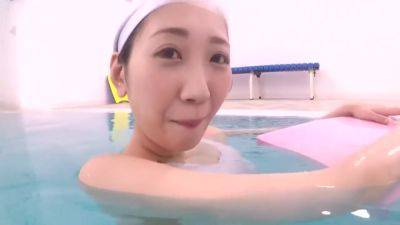 Swimming Swimsuit 1of5 - hclips.com