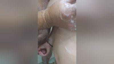 Shower Fun With Husband And Wife - desi-porntube.com