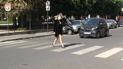 Lilou, 23, the explosive return of the anatomical bomb! - hotmovs.com