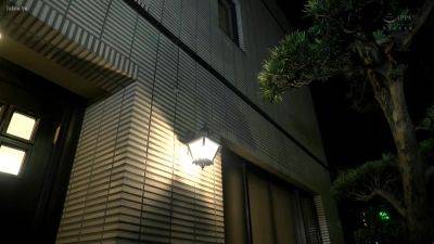 綾瀬麻衣子 息子の友達と関係を持ったら絶倫だった - txxx.com - Japan