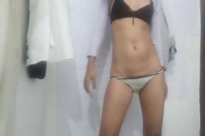 Secretly Masturbating - desi-porntube.com