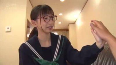 06186,A bitch is fully exposed during sex! - txxx.com